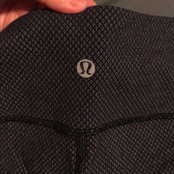 Lululemon - Picture 2 of 3